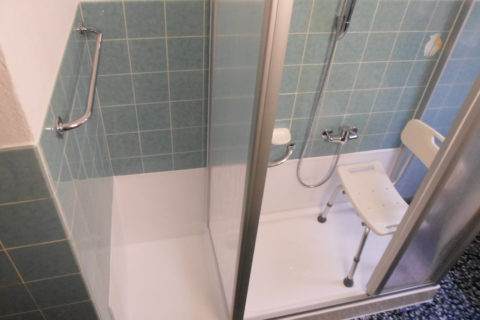 Trasformazione da vasca a doccia, ribasso e box-doccia