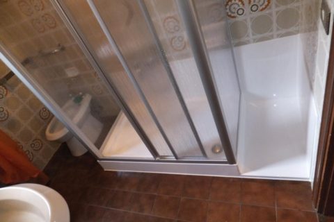 Trasformazione da vasca a doccia, ribasso e box-doccia